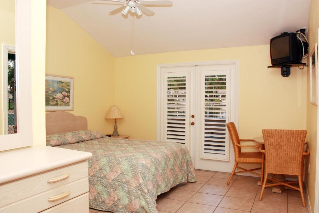 Rock Lake Not Open Due To Hurricane Damages Hotel Fort Myers Kamer foto