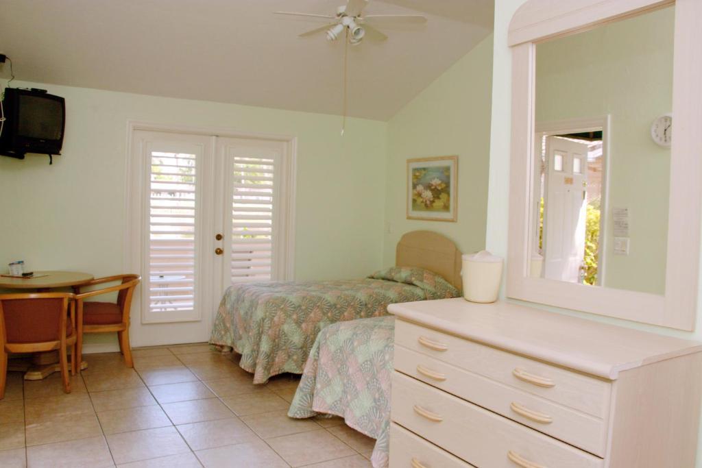 Rock Lake Not Open Due To Hurricane Damages Hotel Fort Myers Kamer foto